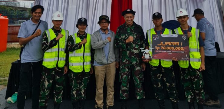 Kadet Mahasiswa Prodi Sarjana Fisika dan Prodi Sarjana Kimia Fakultas MIPA Militer Unhan RI sebagai Tim Defense Airlab Unhan RI  Meraih Juara 1 Kompetisi Inovasi Drone Nasional(KIDN) 2025